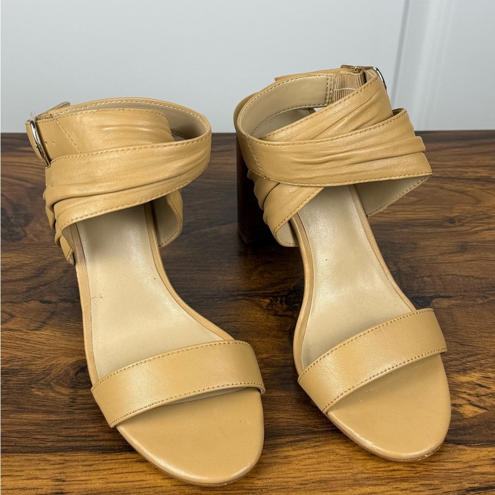 Ann Taylor Tan Women's Heels